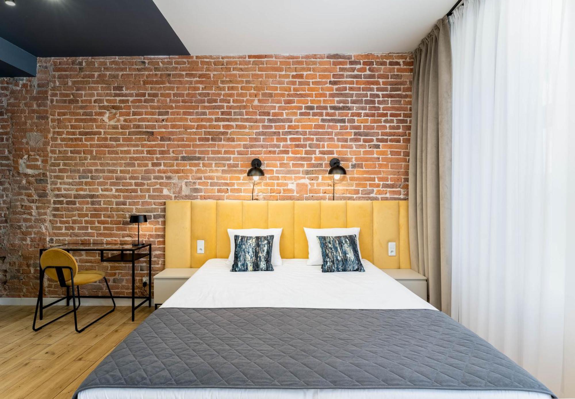 1898 Parkside Boutique Residence — Photos 2